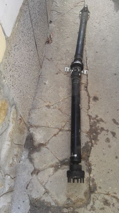 Кардан с чисто нов колесен лагер Bmw e39