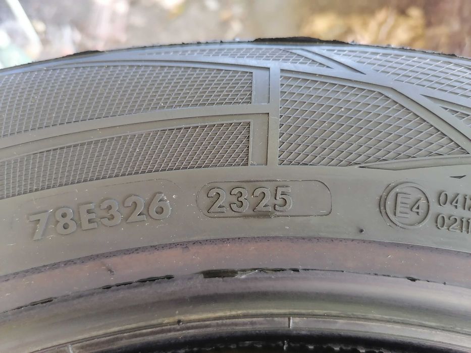4 бр. Vredestein 225/50R18 DOT 2325.