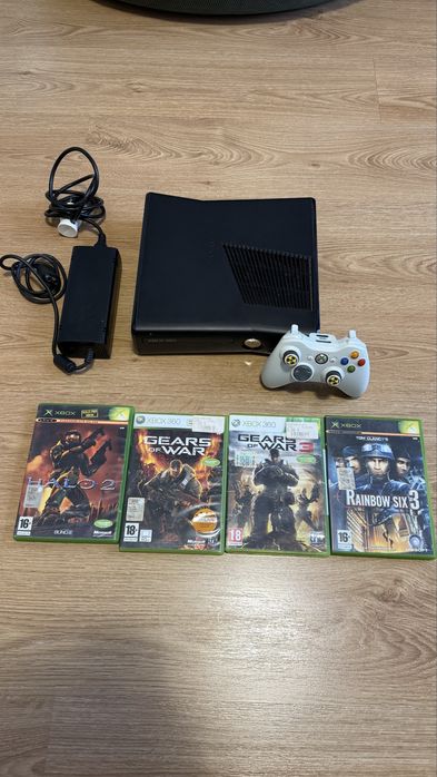 Consola XBOX 360 Slim! Perfect functional, 4 JOCURI + Controller