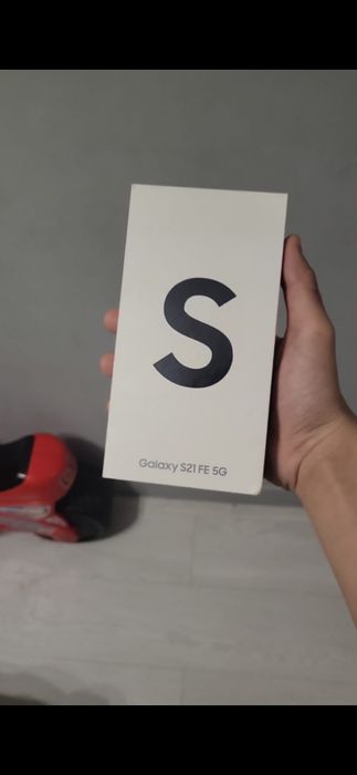Обмен  Samsung s21 fe 128/6