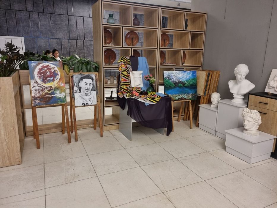 Rassomlik VA Haykaltaroshlik baralef, rospis