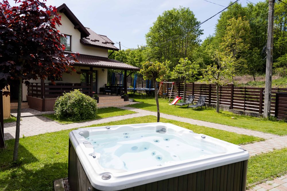 Chalet Sole l Jacuzzi & Sauna l Cazare Cabana I Cazare Vila I
