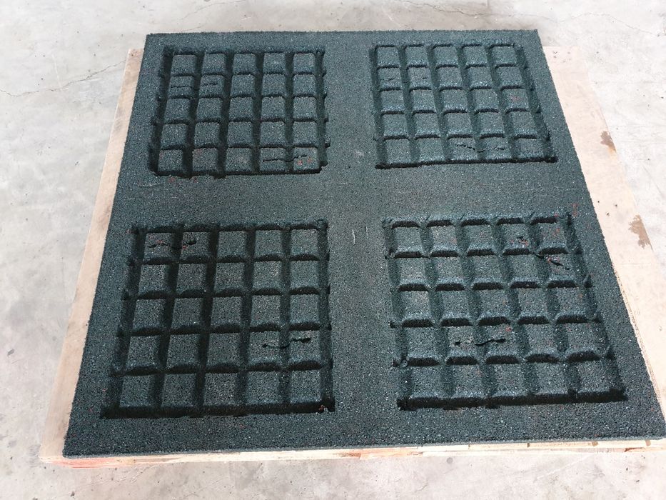 Pavele cauciuc tartan\ dale cauciuc 50x50