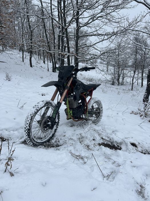 De vanzare cross 150cc