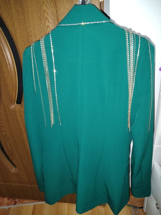 Vând costum dama