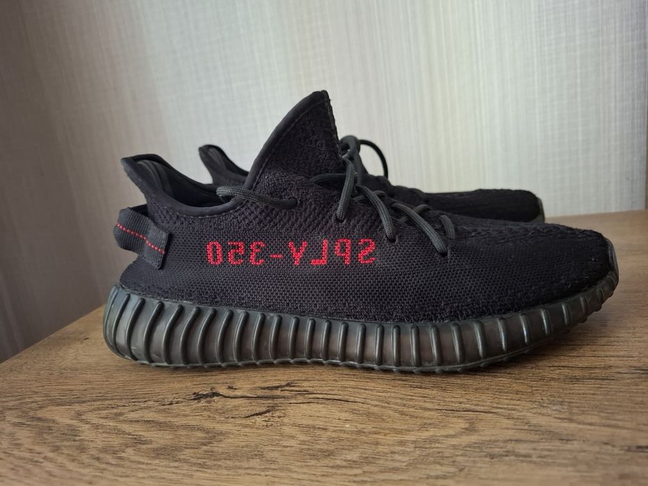 Adidas Yezzy Boost 350 V2 маратонки 43 номер.