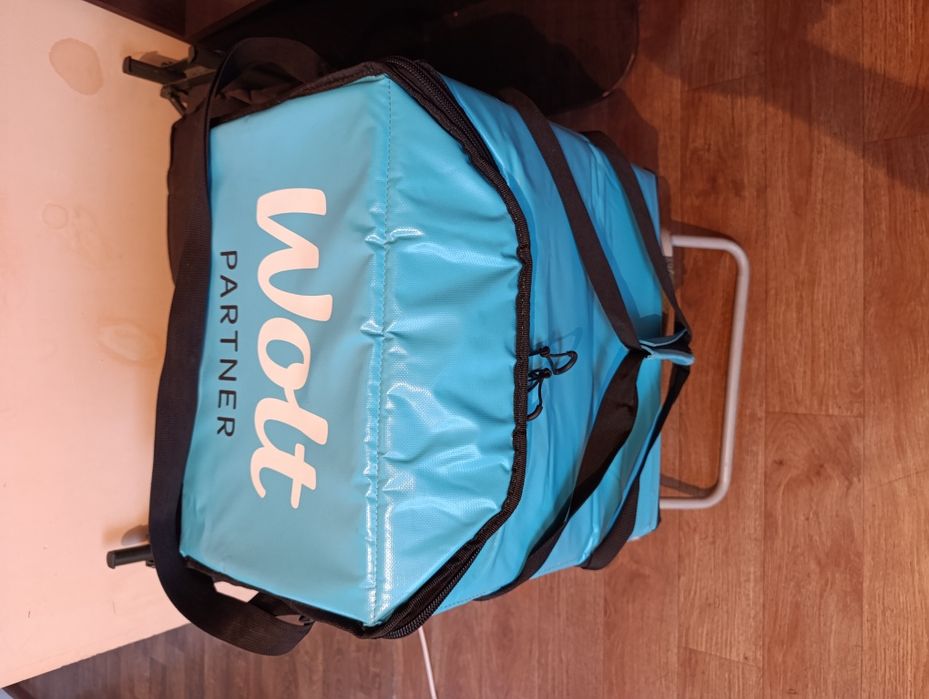 Термосумка WOLT состояние нового