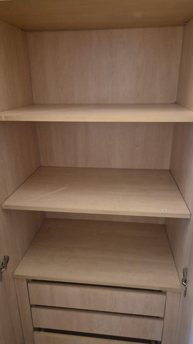 Продается шкаф срочно