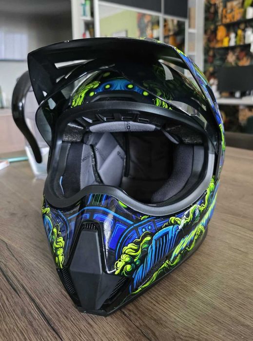 Cască moto Icon Variant Pro Willy Pete + vizier extra + geantă – ca nouă
