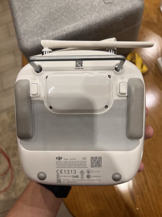 Дрон DJI Phantom 4