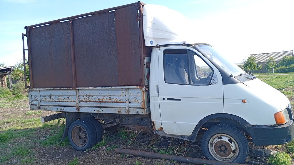 Продам  старенькую Газель