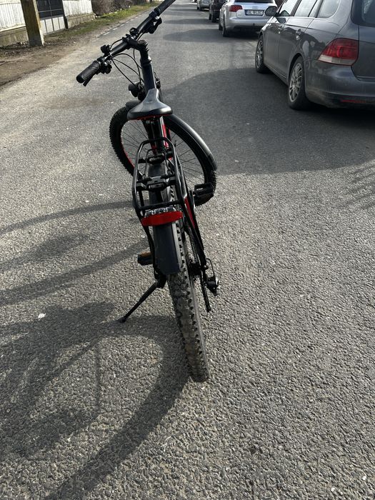 Vând bicicletă ca nouă foarte putin folosita