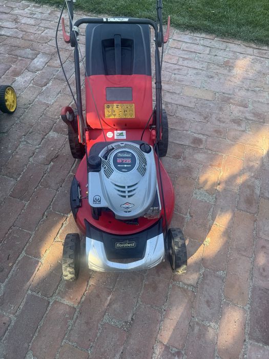 Masina tuns iarba Florabest Briggs Stratton