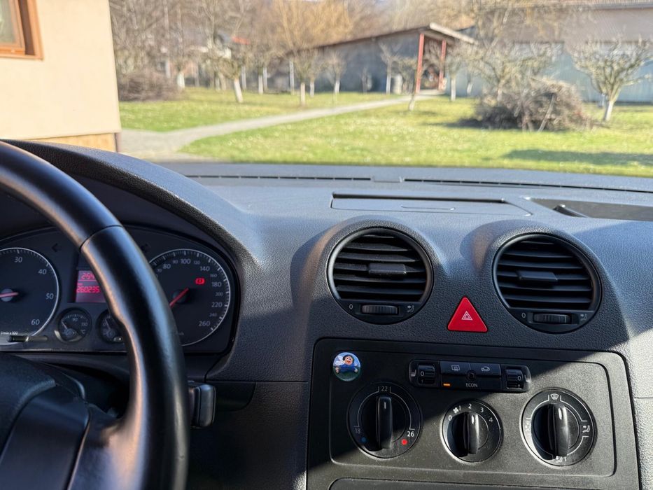 Vw caddy 2009 1,9 tdi 105 cp euro 4 fara filtru de particule