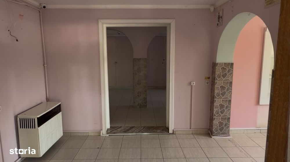 Spațiu comercial de închiriat , 75 mp , Sanpetru