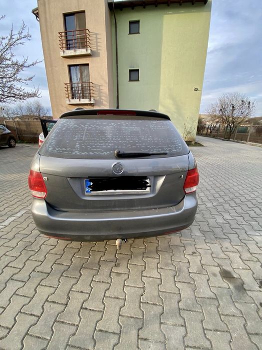 VW Golf 5 Variant 1.9 TDI 105cp – climatronic, încălzire scaune, fiabil