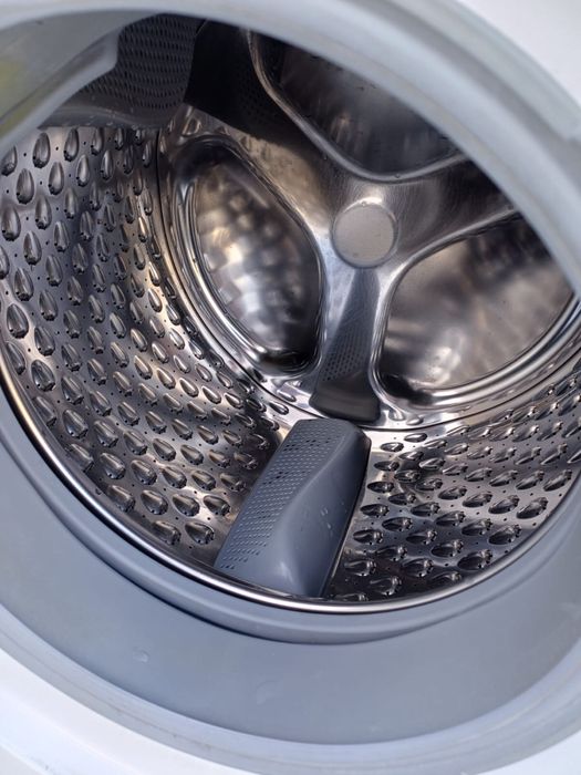Masini de spalat marca Bosch si LG