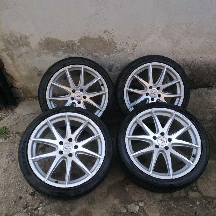 Продавам джанти с гуми