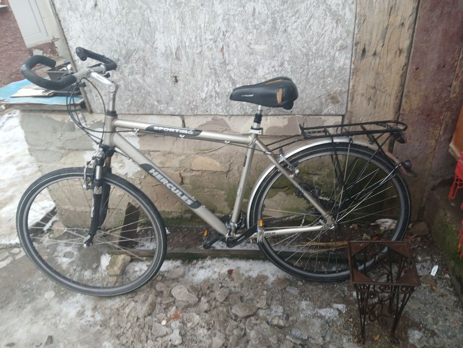 Vnd bicicleta în stare excelentă doar trebuie macara Shimano 350 Lei