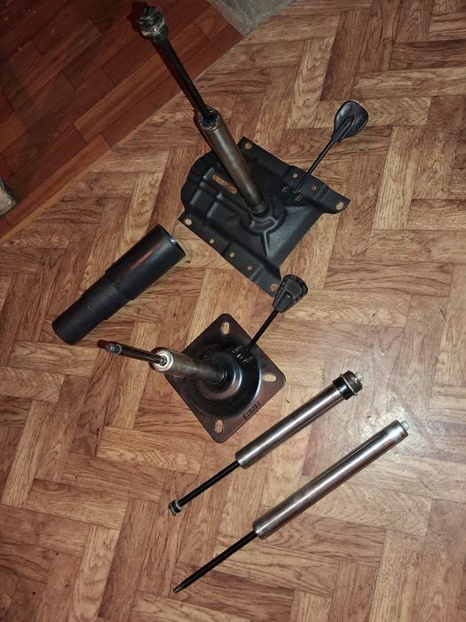 Газлифты для офисного кресла.