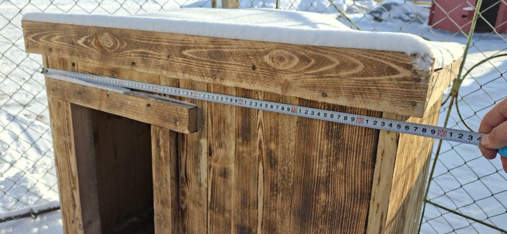 Будка для собак.