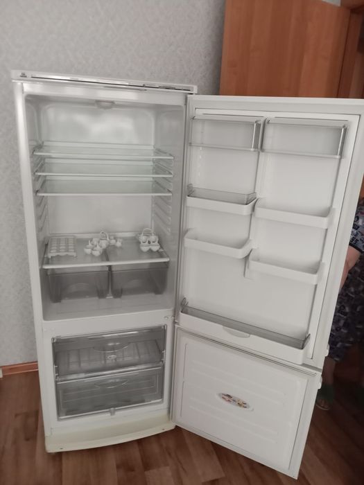 Продам холодильник