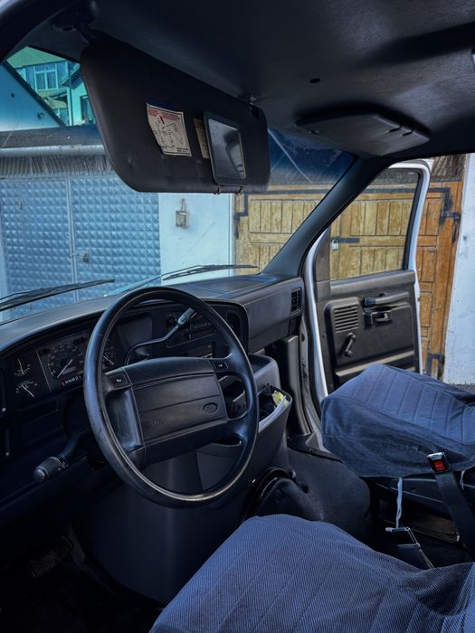 Ford Econoline 150