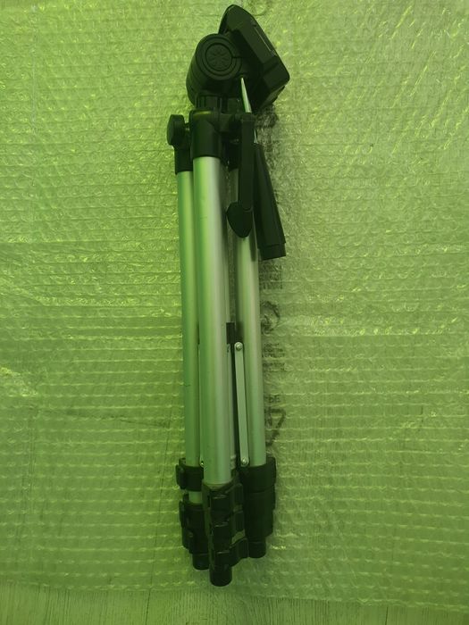 Статив , тринога стойка камера или телефон видео заснемане