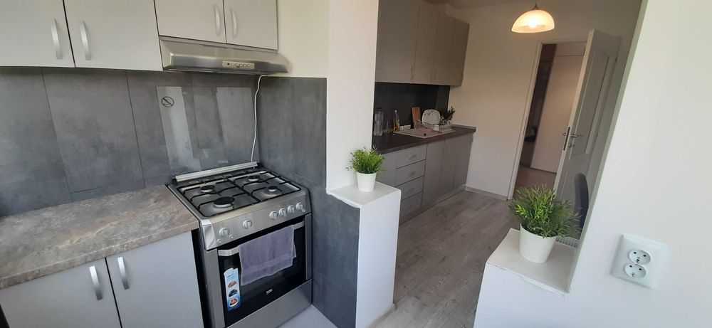 Apartament  2cam, decomandat, 53 mp- Rovine- Rond- Nicolae Iorga, aproape de centru