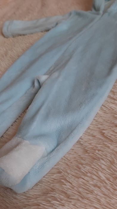 Продам детский комбинезон