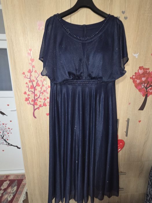 Rochie cu puțin sclipici