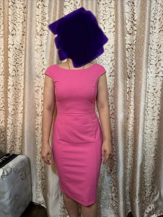 Платье Karen Millen.