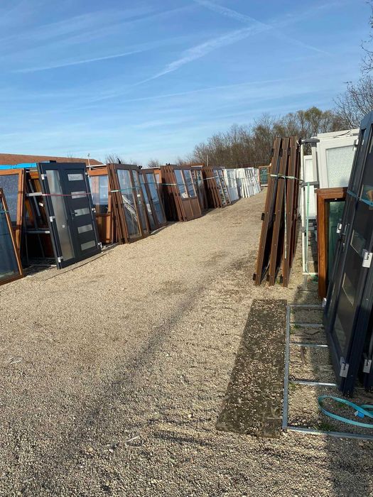 depozit de termopane ferestre usi panouri glisante etc