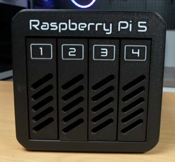 Carcasă Raspberry Pi NAS cu 4 HDD detașabile + USB, Ethernet, HDMI