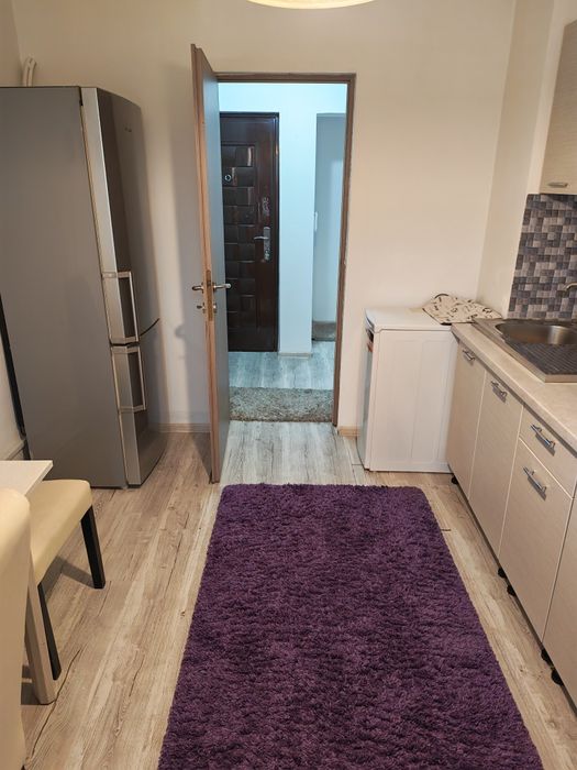 Închiriez apartament 2 camere decomandat micro 12 Târgoviște