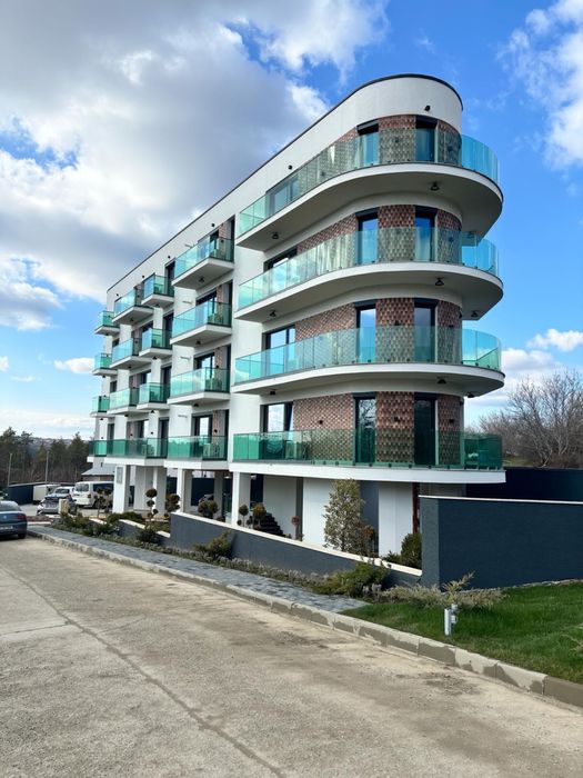 Inchiriez apartament in Moara de Vant