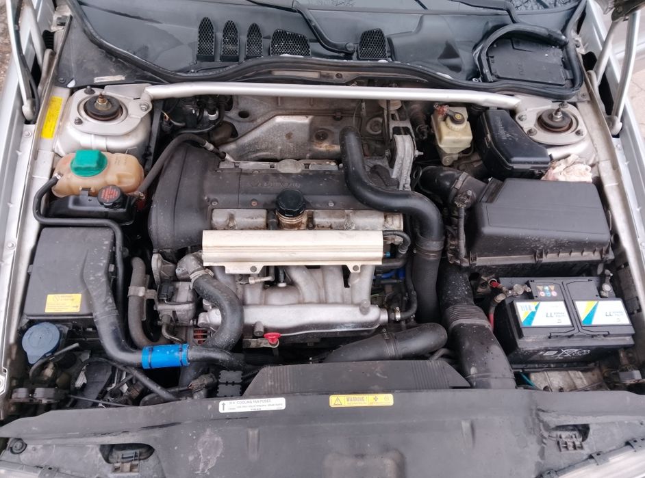 Volvo C70 2.0 T5 (Бартер)