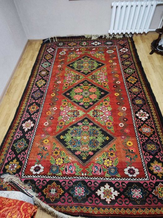 Ковер ручной работы