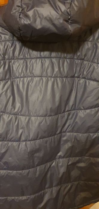 Продам жилет безрукавка