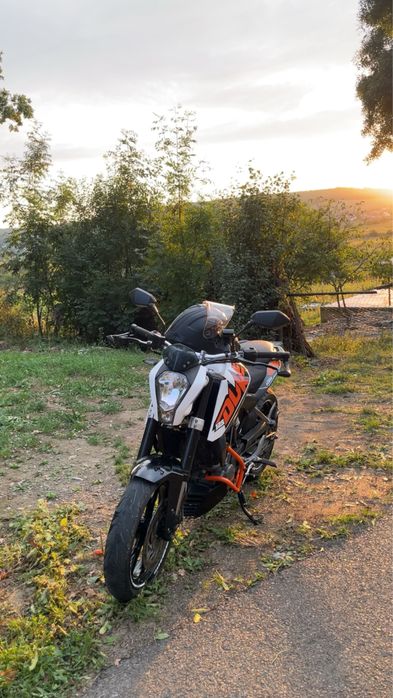 Vand Ktm duke 125cc 2016 (baga ulei in antigel)