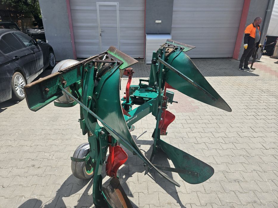 Plug reversibil Regent cu două brăzdare