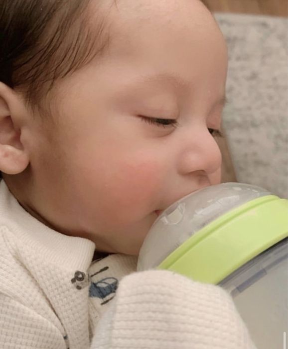 Антиколиковая бутылка comotomo