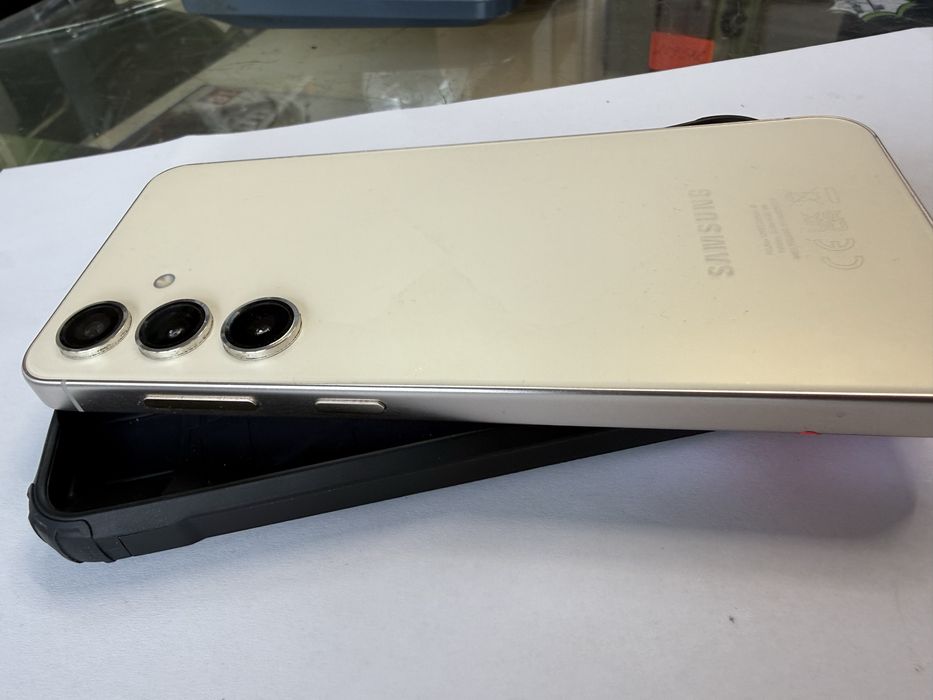 Samsung s24 8/128gb 100% батерия 159 цикъла Перфектен!