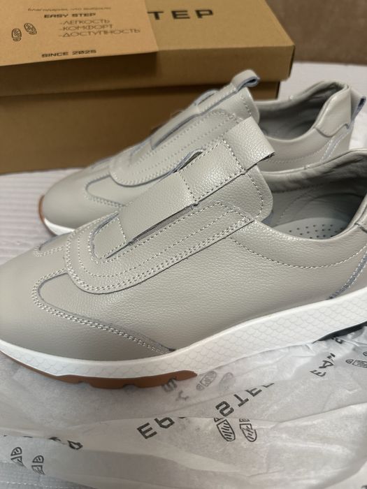 Кросовки женские, летние