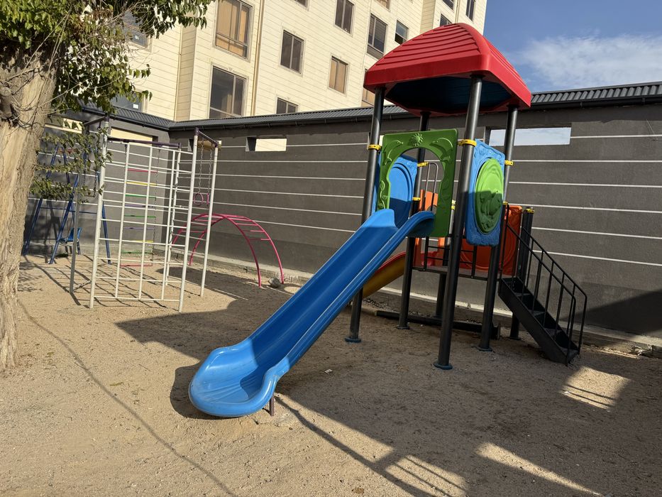 Продается квартира 126 кв, коробка, Аэропорт. Собственник