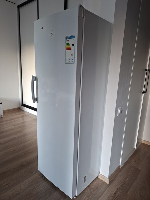 Морозильник от indesit