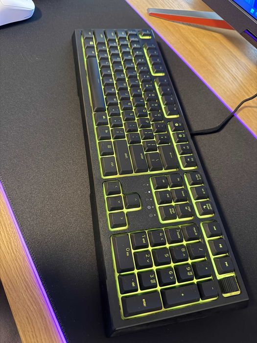 Razer Ornata v2 HYBRID