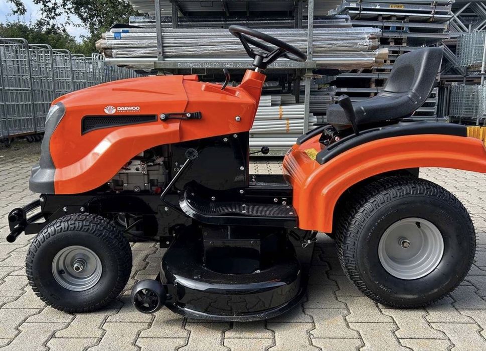 Чисто нова самоходна косачка Daewoo DA1066HX с гаранция