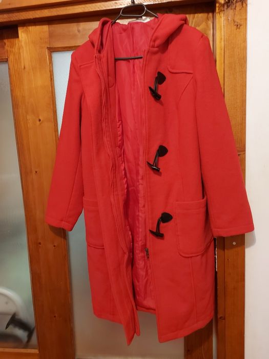 Palton damă glugă,marimea XL,roșu,50% lană