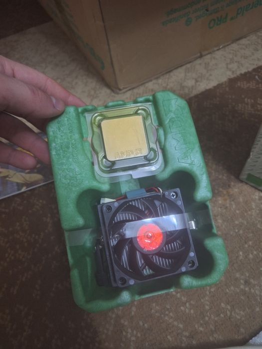 Процессор AMD Sempron 2800+ (Socket 754)